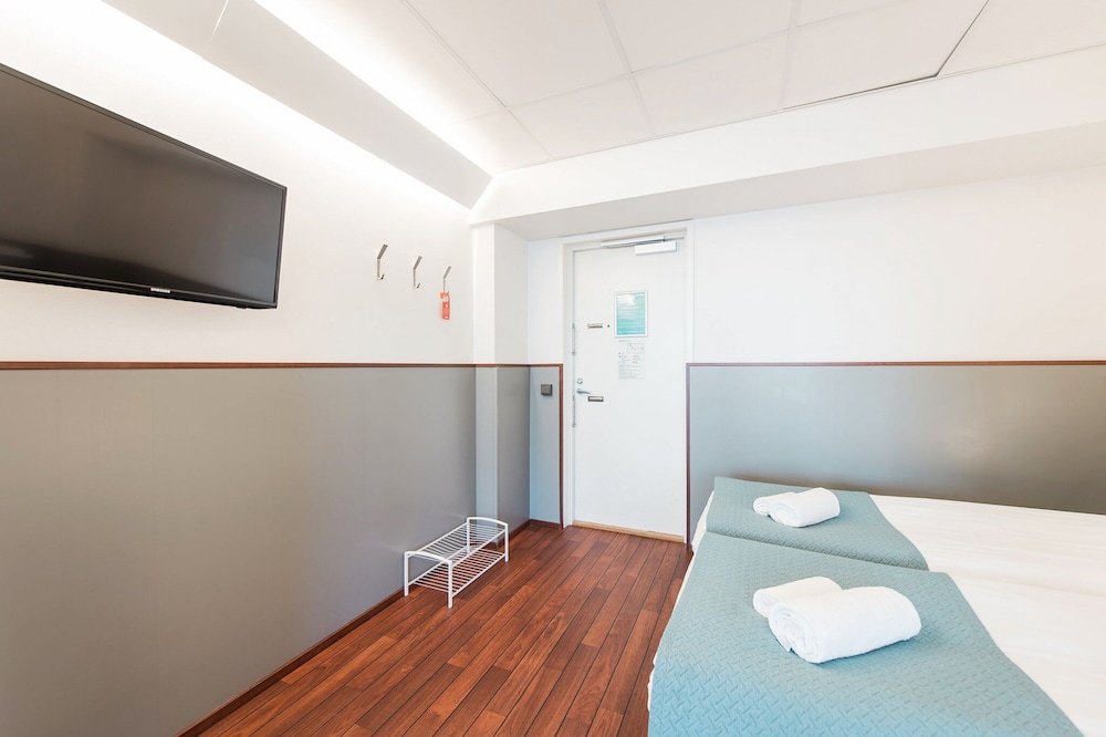 Basic Triple Room