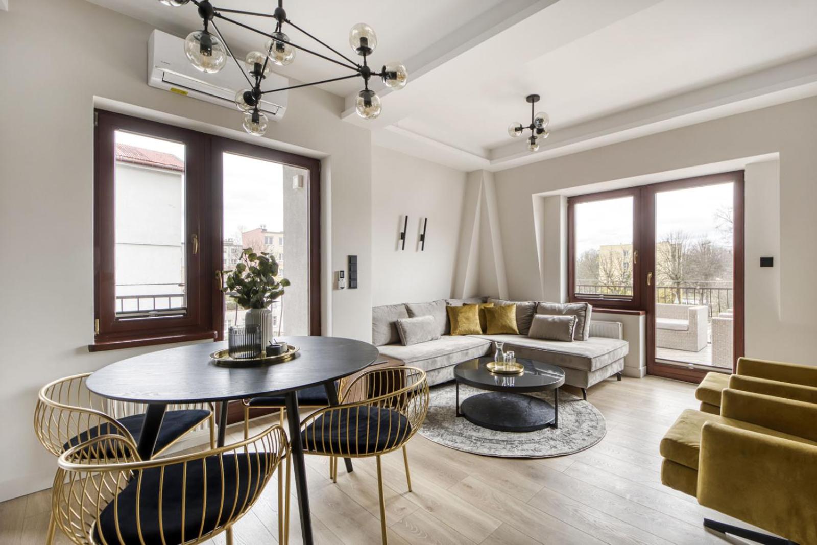 Penthouse Apartment - Photo 2