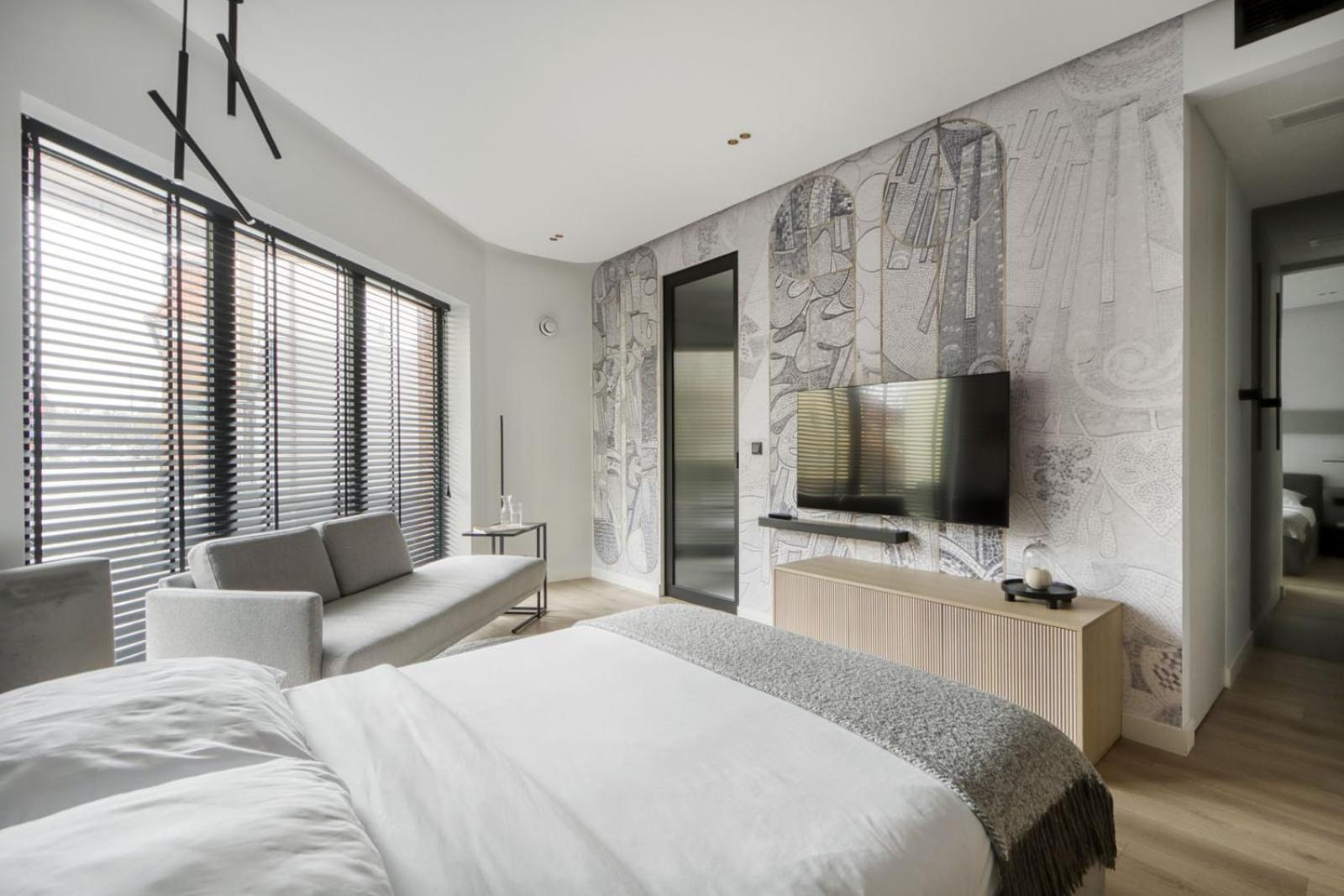 Deluxe Double Room - Photo 7