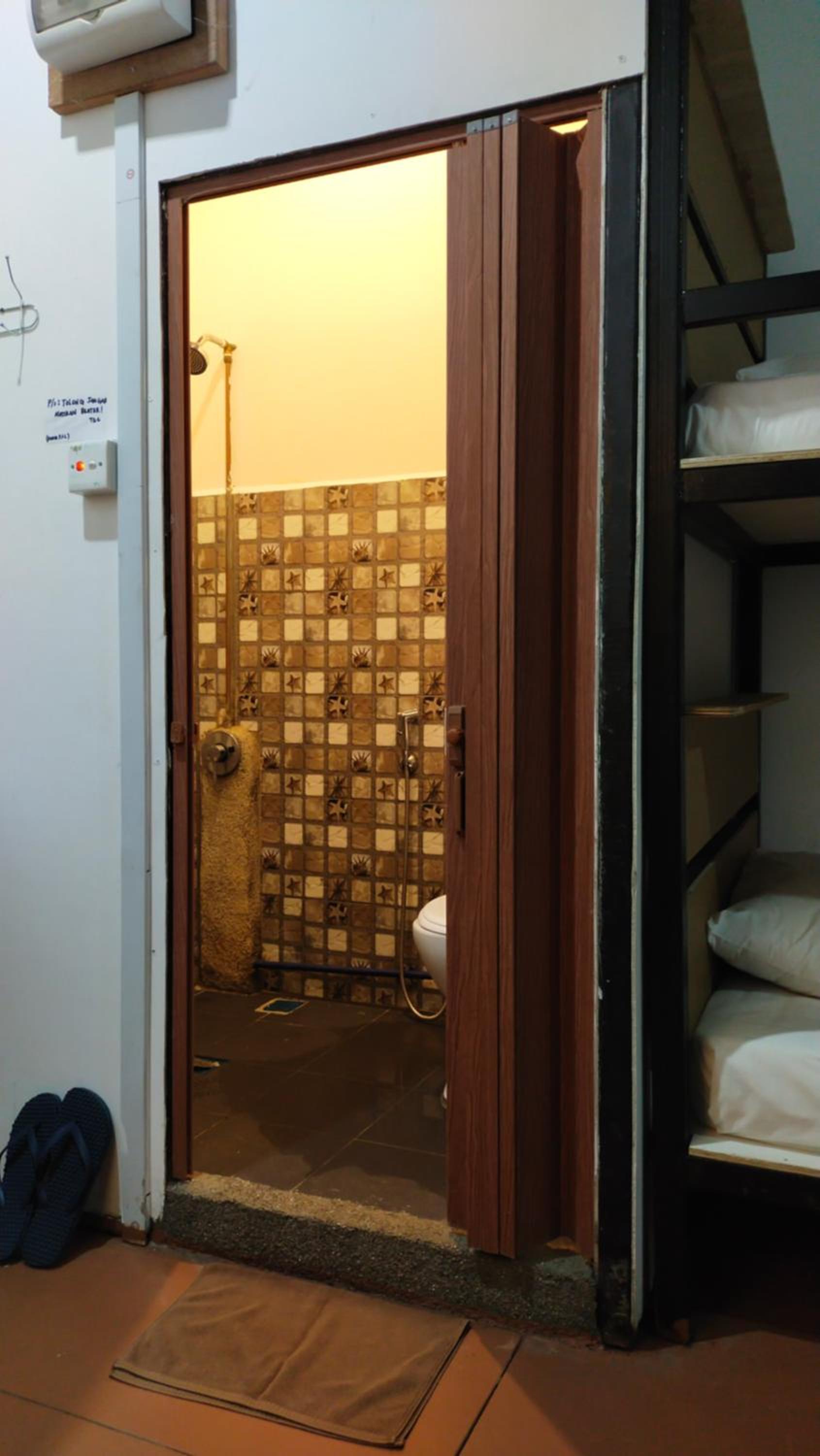8-Bed Male Dormitory Room photo 1
