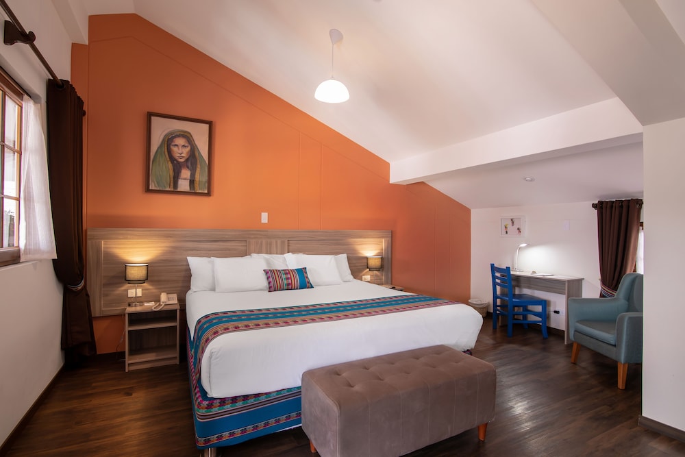 Junior Suite, 1 King Bed photo 1