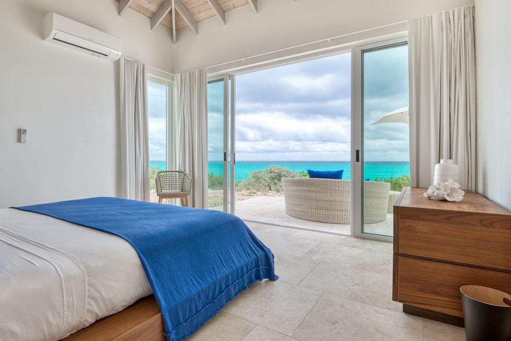 Three Bedroom Oceanfront Coral Villa