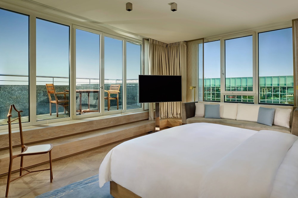 Presidential Suite, 2 Bedrooms, Smoking photo 2
