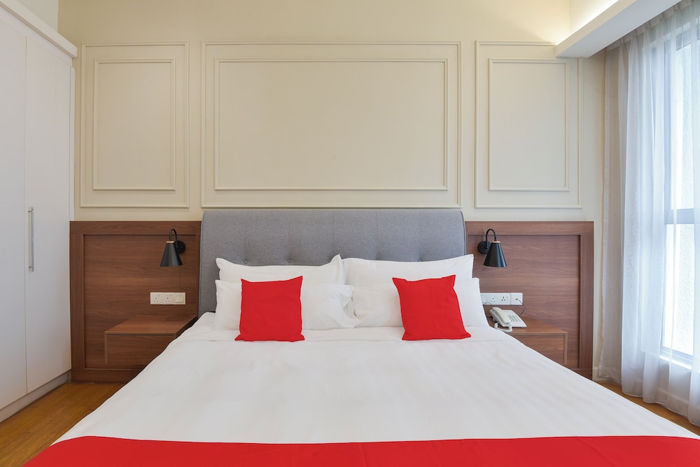 One Bedroom Suite Trendy