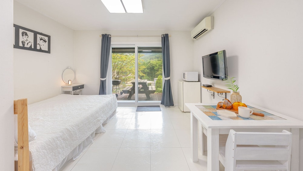 Basic Room, 1 Bedroom (binari) photo 2