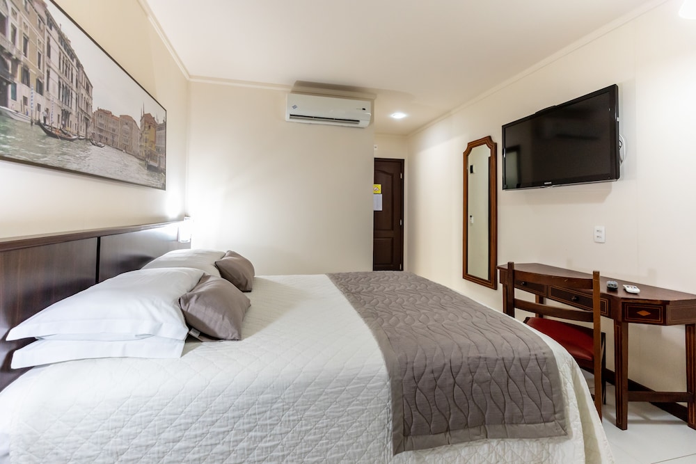 Deluxe Double Room, 1 Queen Bed - Photo 2