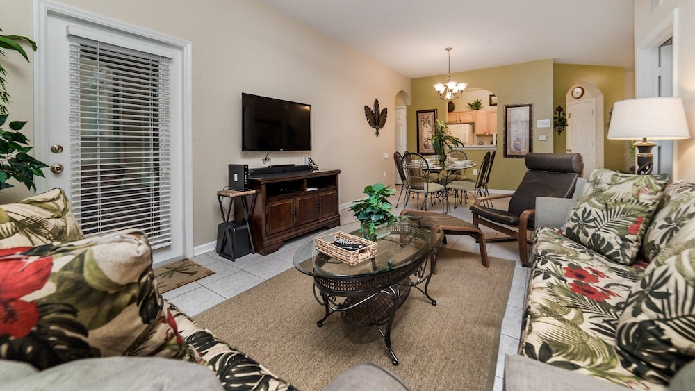 Condo, Multiple Beds, Balcony (Cw7654-104)