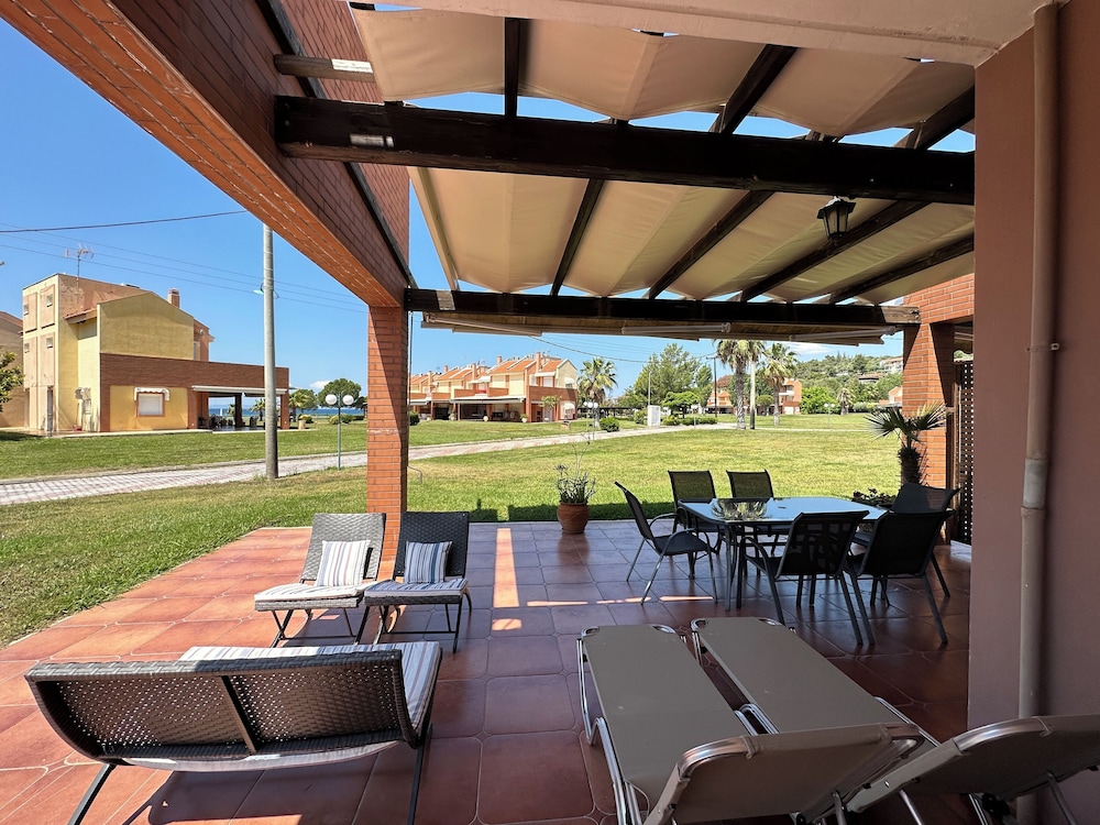 House, 3 Bedrooms, Balcony, Garden View photo 1