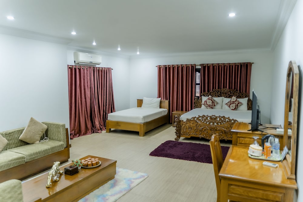 Deluxe Studio Suite