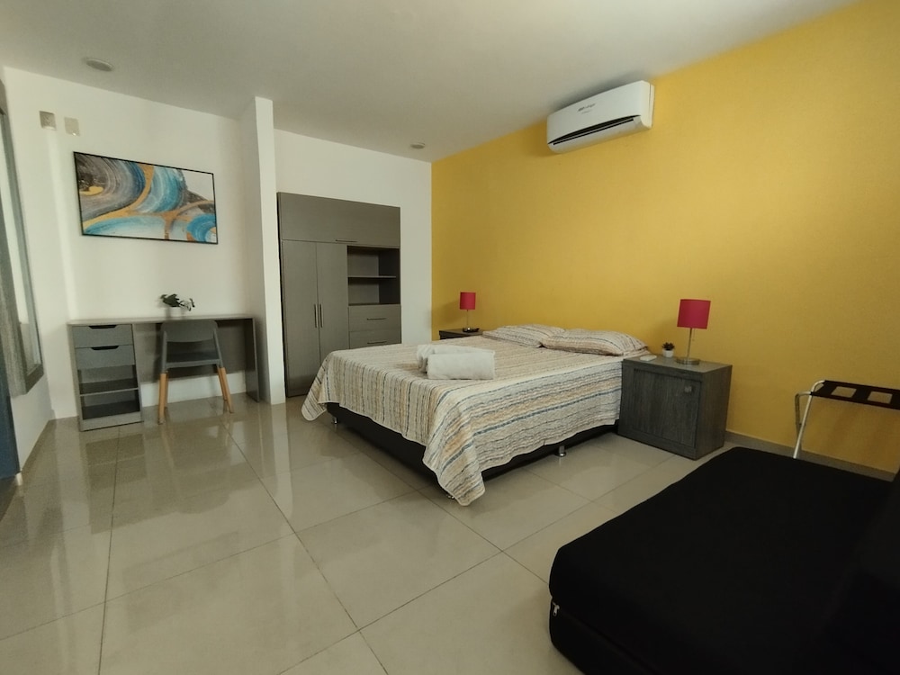 Executive Studio, Ensuite, Executive Level