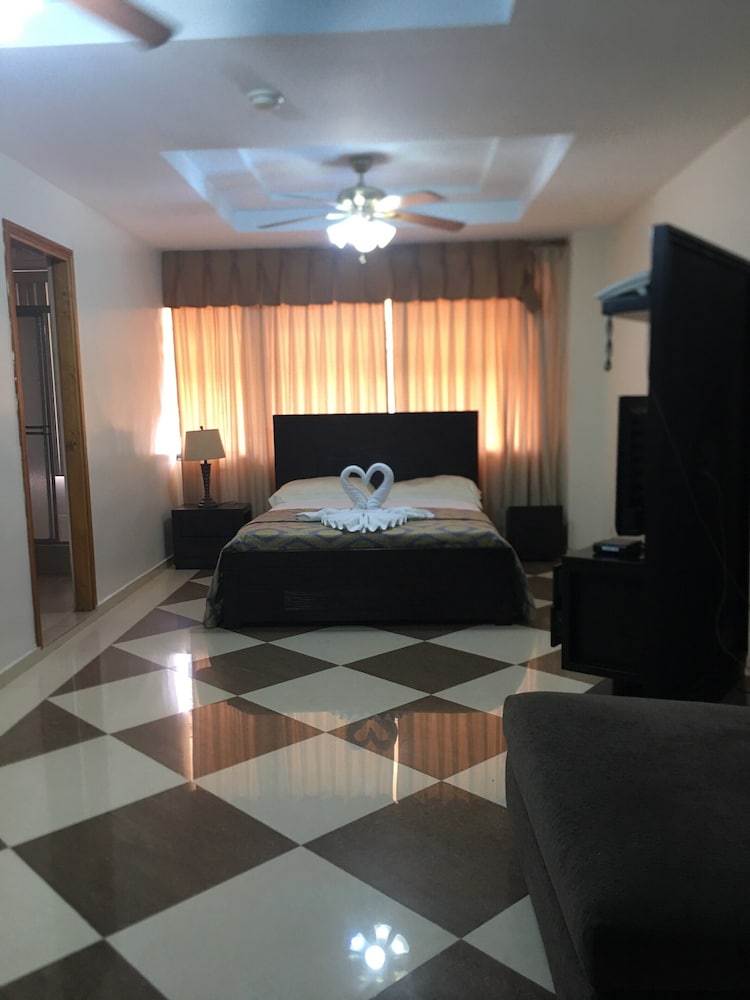Traditional Room, 1 Queen Bed, Kitchen (Studio) photo 2