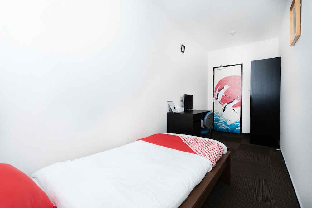Single Room with Shared Bathroom, Non Smoking photo 3