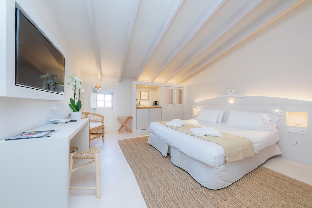 Superior Double Room, City View (Aubarca)