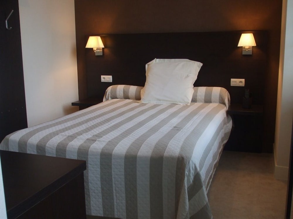 Double Room, 1 Queen Bed, Non Smoking photo 1
