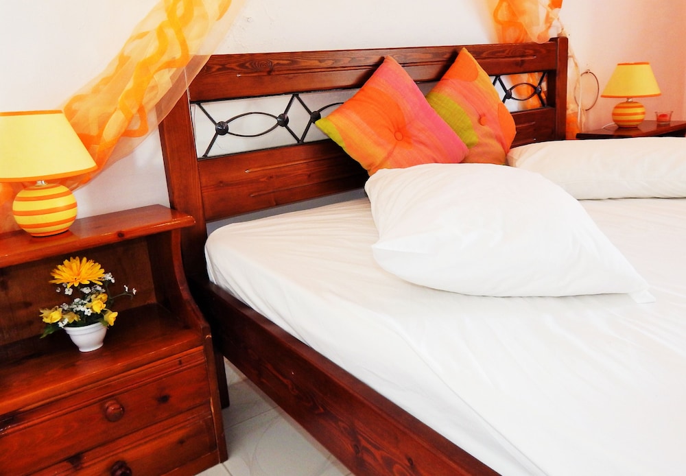 Standard Double Room, 1 Bedroom, City View, Ground Floor (6)