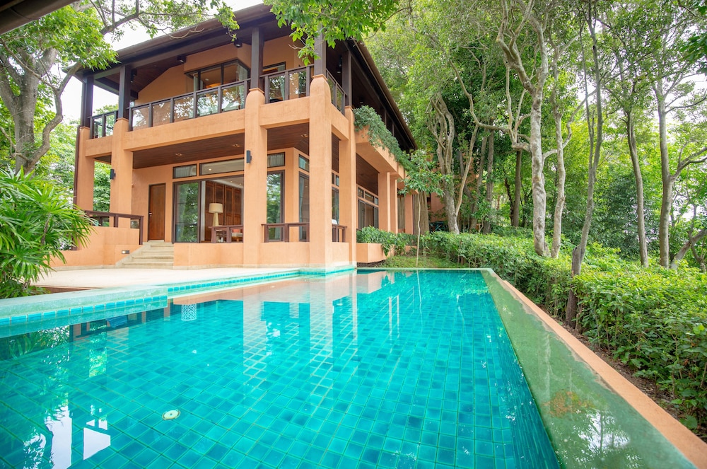 3BR Residence Villa, Garden View - Photo 9