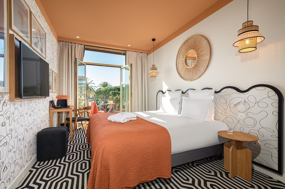 Double Or Twin Room, Balcony, Garden View