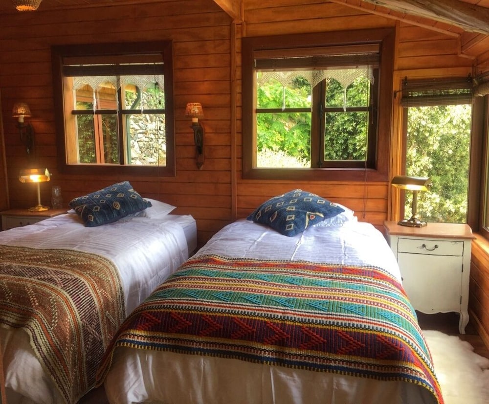 Standard Double Or Twin Room, Lake View photo 2