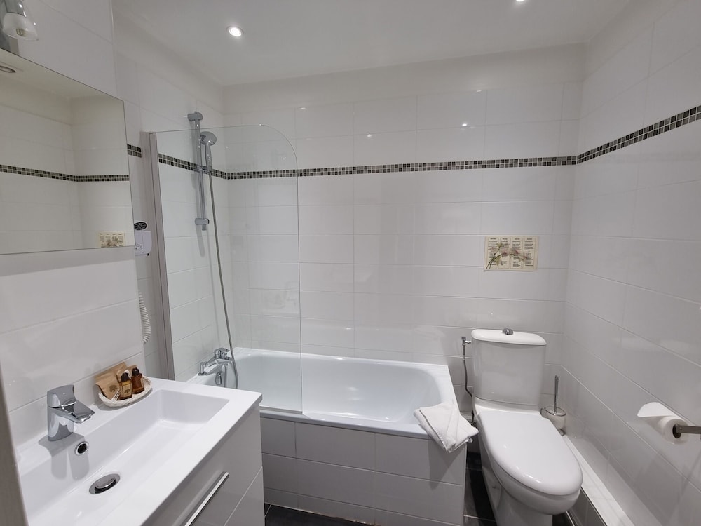 Standard Triple Room photo 3