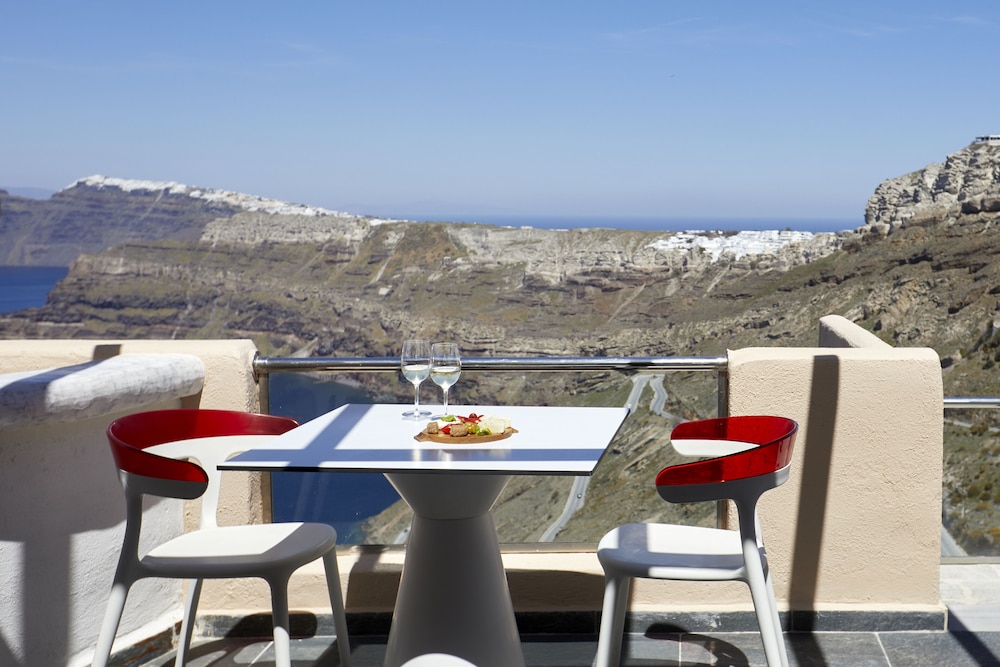 Elegant Suite Caldera View - Photo 12