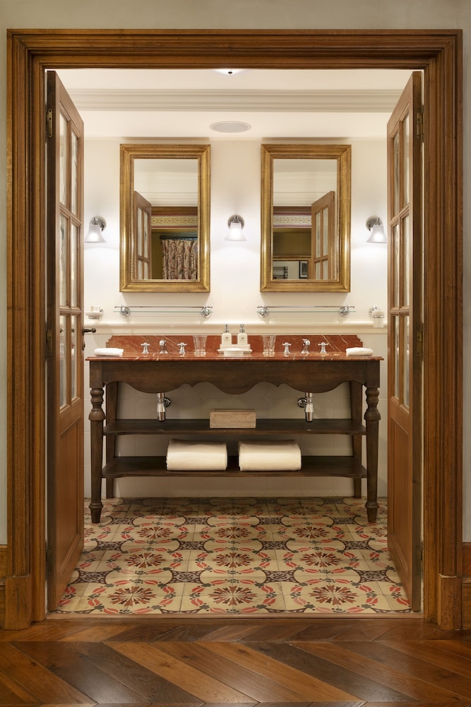 One Bedroom Suite Terrace