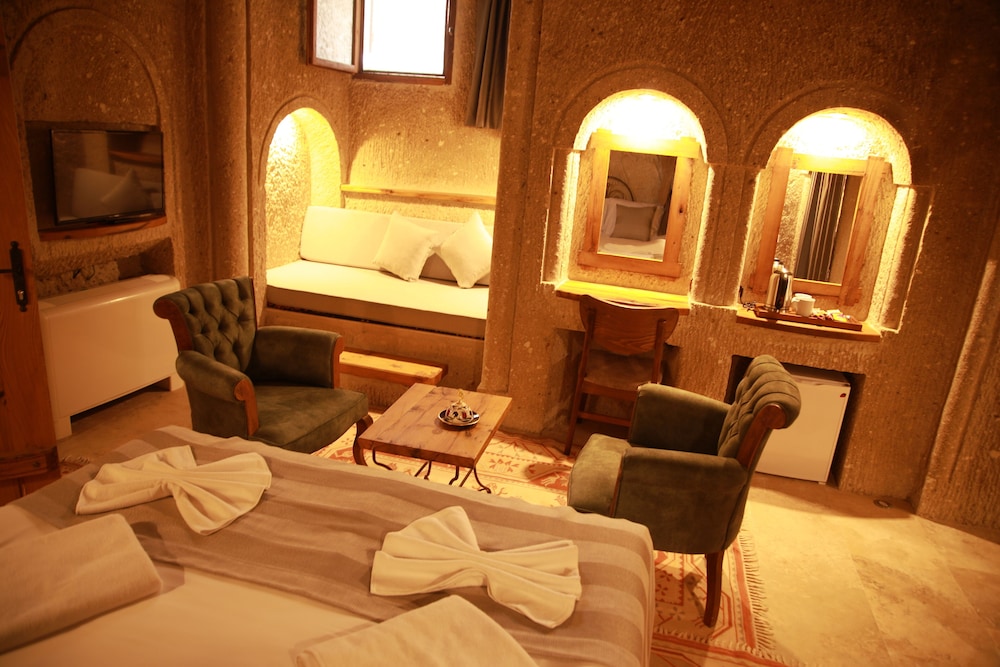 Deluxe Room - Photo 4