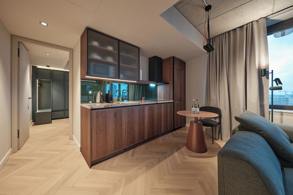 Apartment (SUITE)
