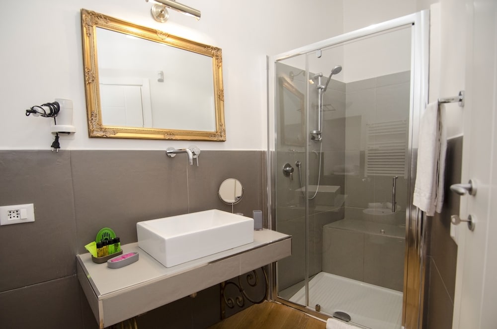 Grand Double Room photo 3
