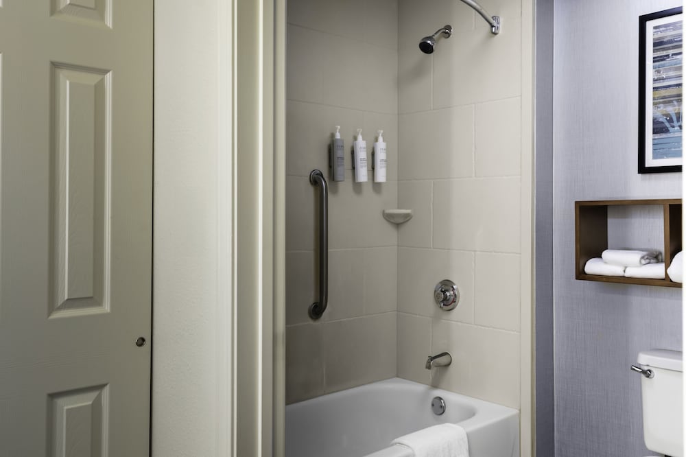 Suite, 2 Queen Beds, Non Smoking - Photo 7