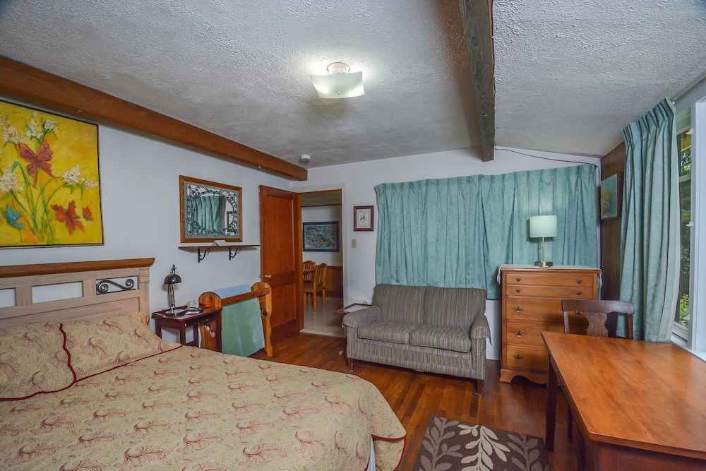 House (3 Bedrooms)