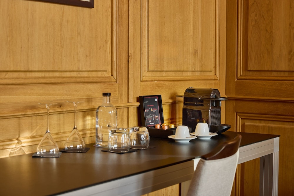 Prestige Suite - Photo 6
