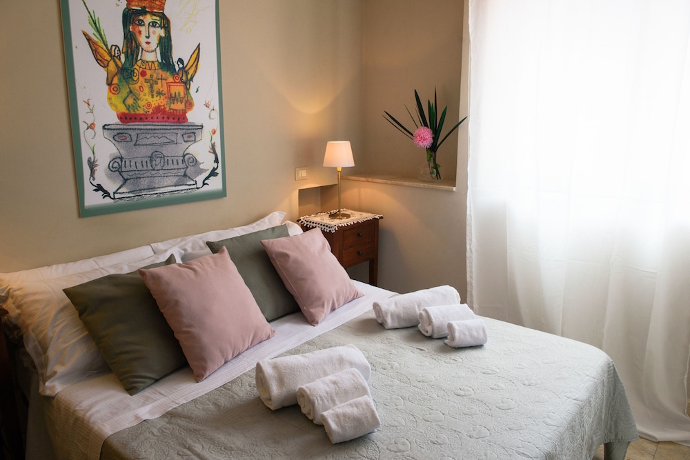 Basic Double Room