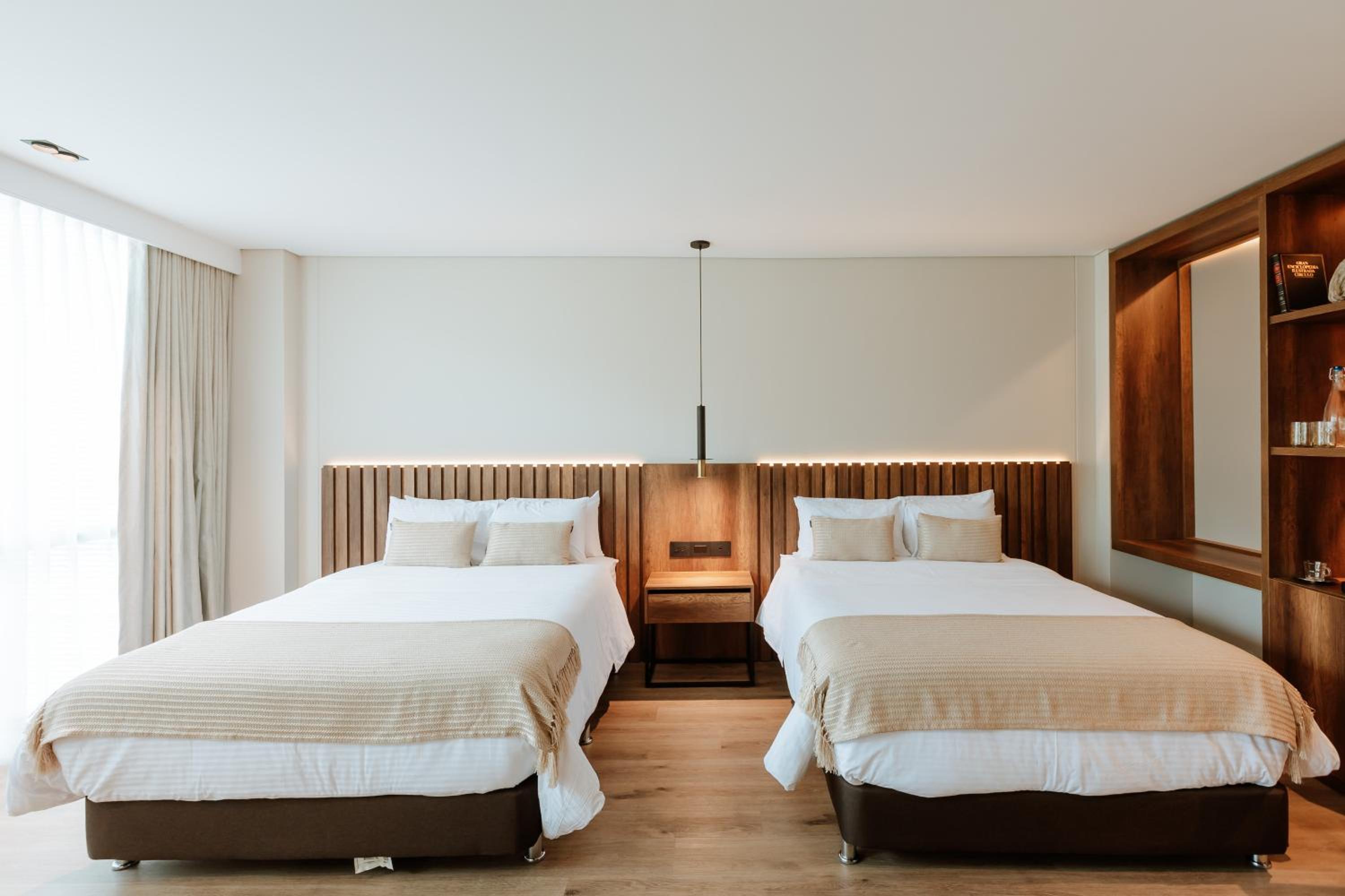 Superior Twin Room with Balcony photo 3