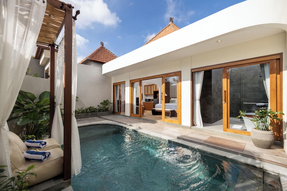 One Bedroom Deluxe Pool Villa