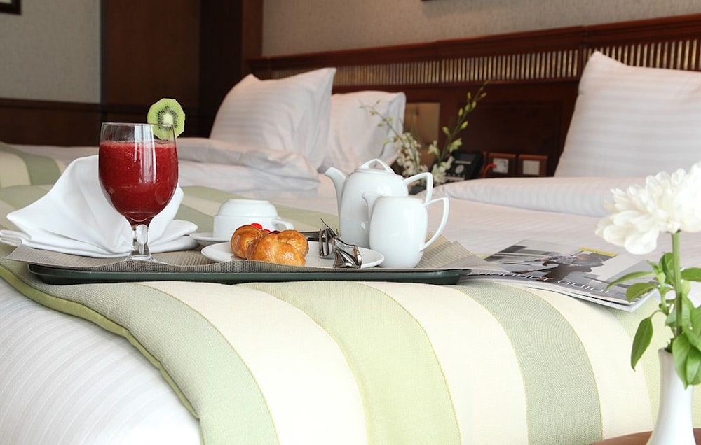Standard Twin Room (with 2 separate beds)