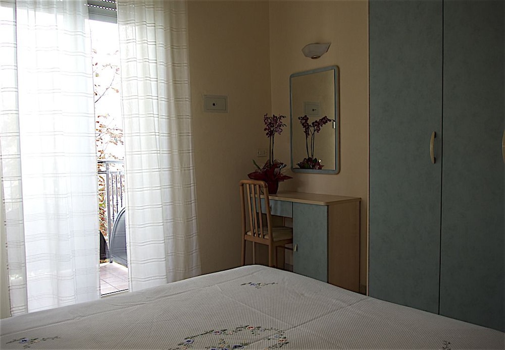 Traditional Double Room, Sea View photo 3