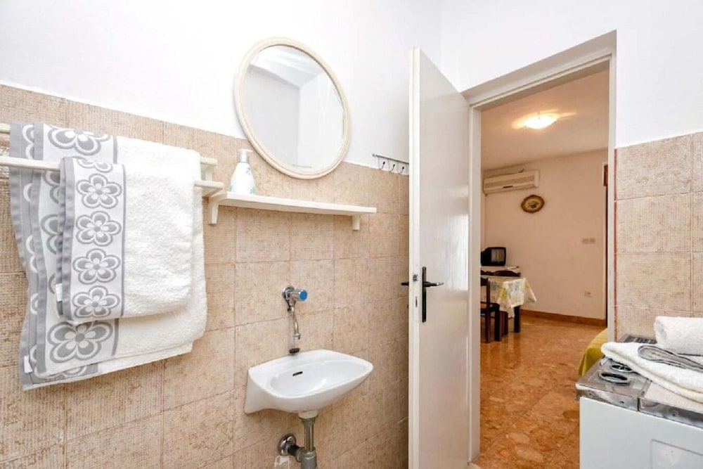 Apartment (Barba - Apartments with Air Condition) photo 2