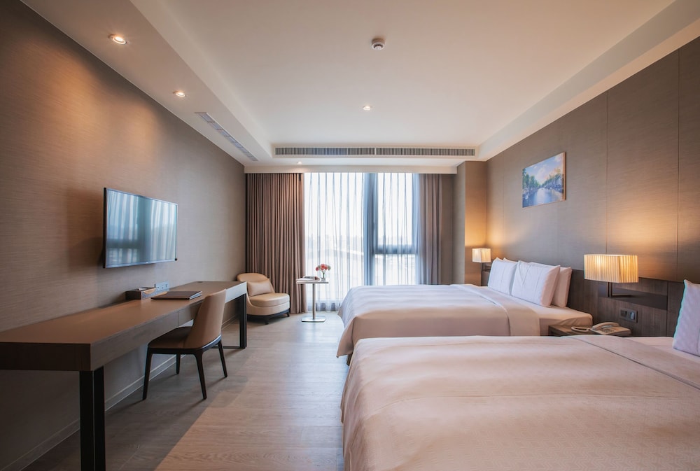 Elite Quadruple Room