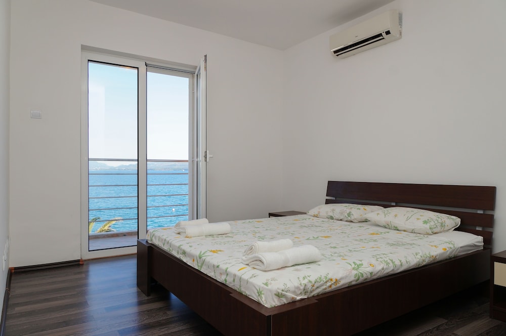 Apartment, Sea View