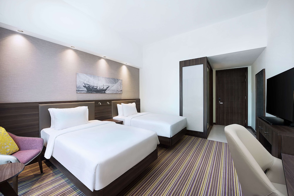 Twin Room, Smoking photo 2