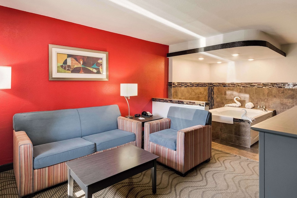 Suite, 1 King Bed With Sofa Bed, Non Smoking, Hot Tub photo 1