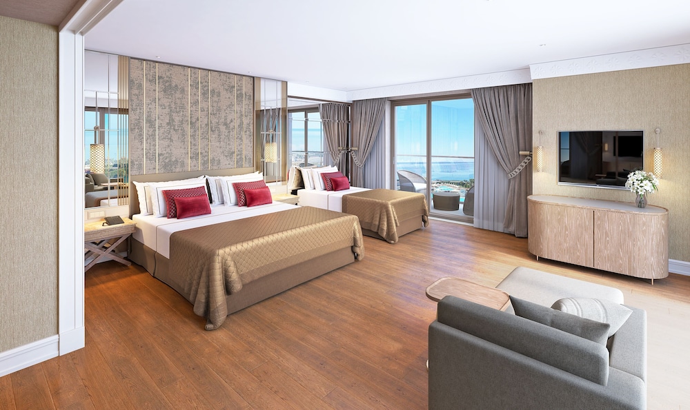 Grand Superior Sea View (2+2)