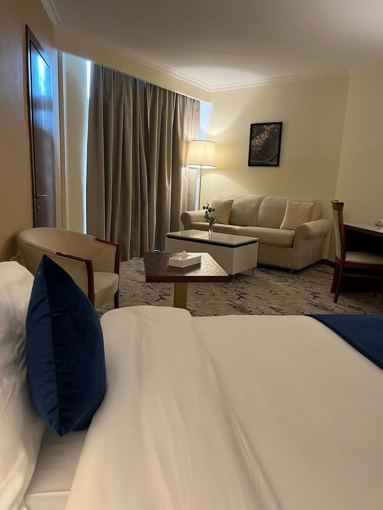 Deluxe Twin Room - Photo 1
