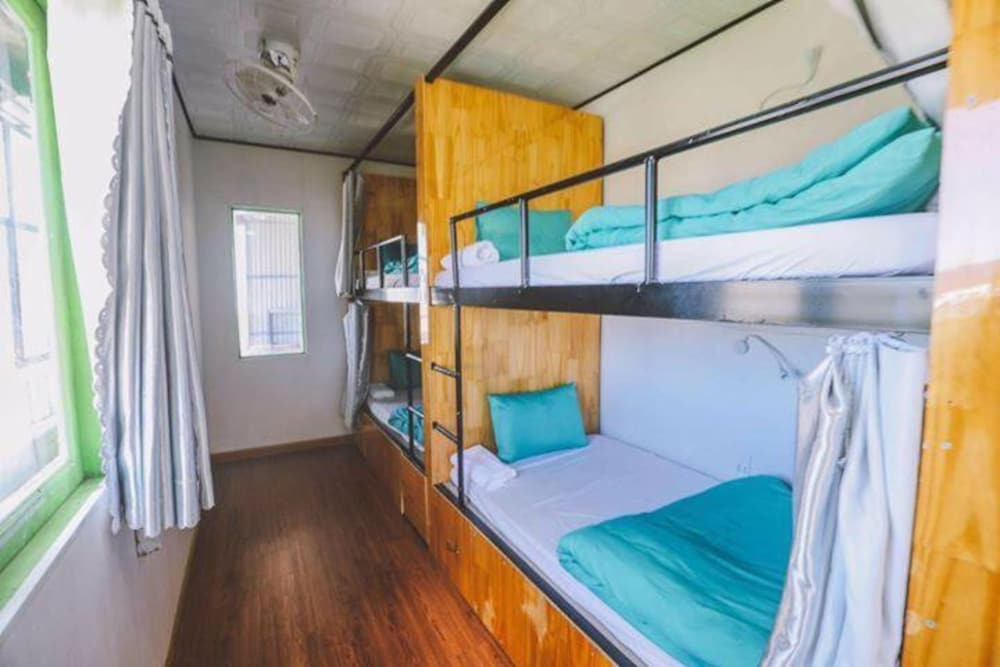 Container 8 beds
