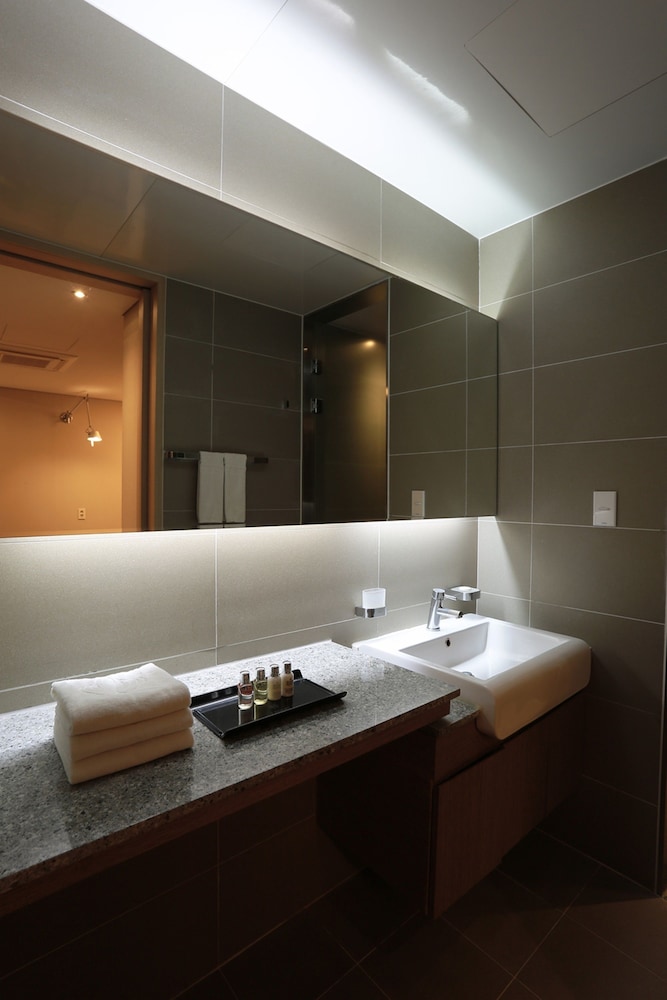 Deluxe Twin Room photo 3