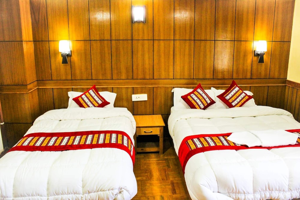 Deluxe Twin Room, Hill View photo 2