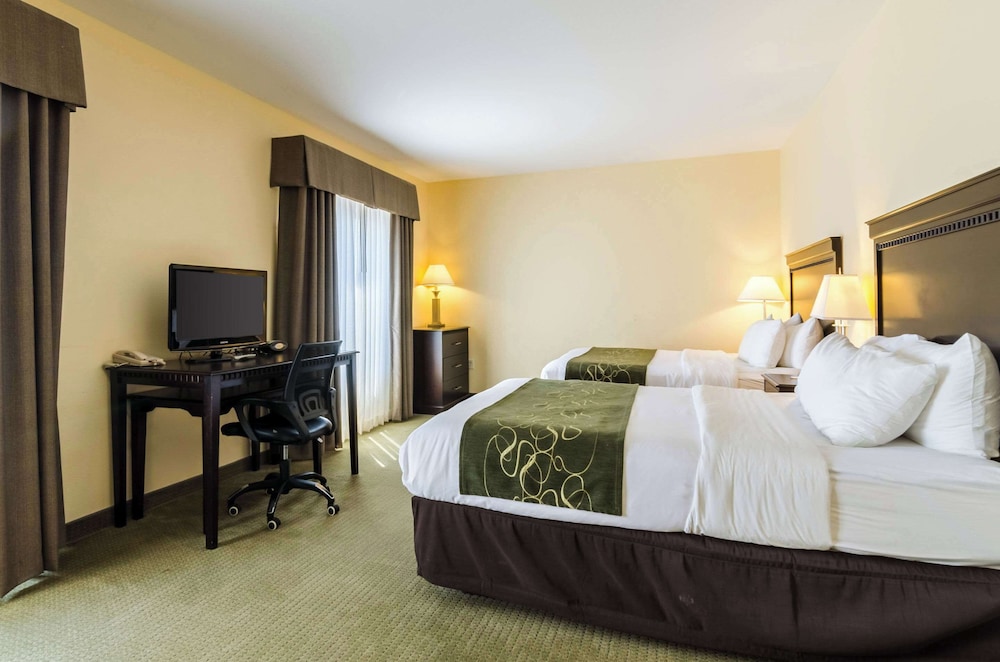 Suite, Multiple Beds, Accessible, Non Smoking - Photo 2
