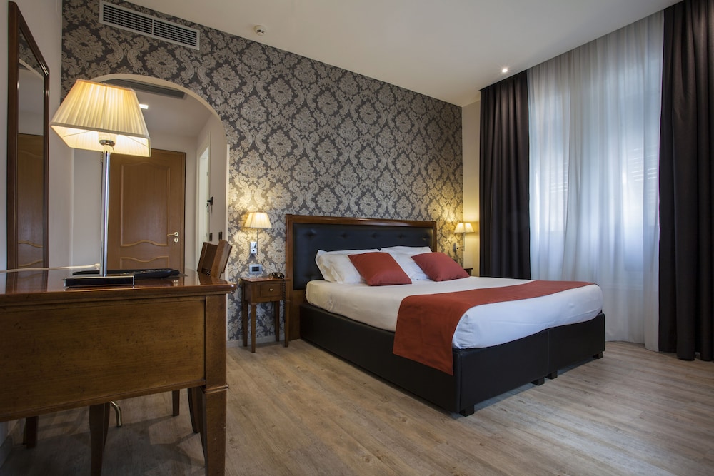 Deluxe Double Room, Sea View - Photo 1