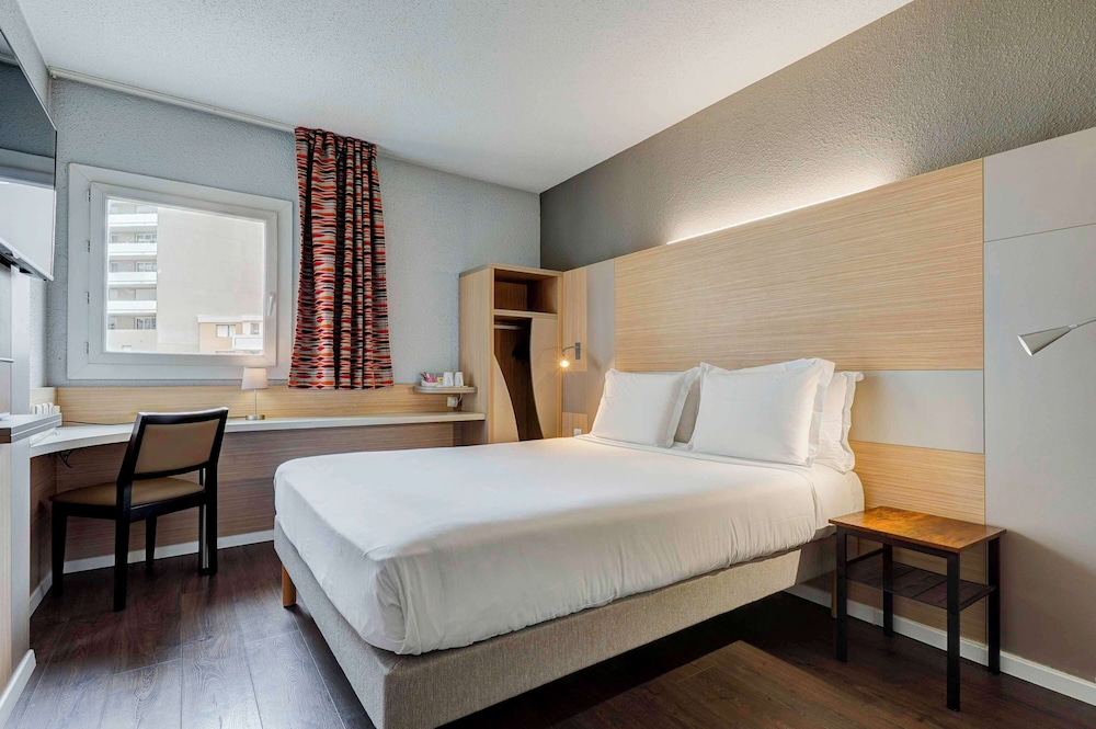 Standard Room, 1 Double Bed - Photo 5