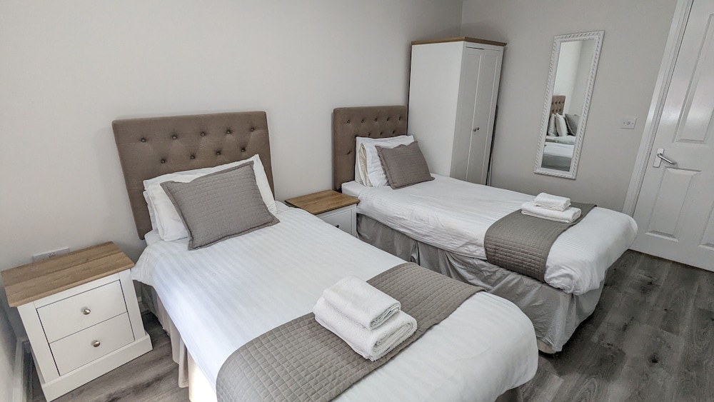 1 Bedroom Twin Apartment photo 3